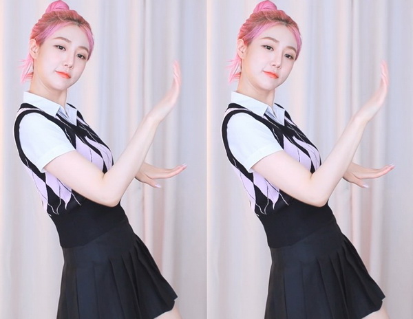 深夜草莓视频app免费看无限制宅男解锁版下载-深夜草莓视频app免费看无限制宅男解锁版安装v6.2.12