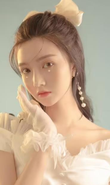 国产精华液一线二线三线