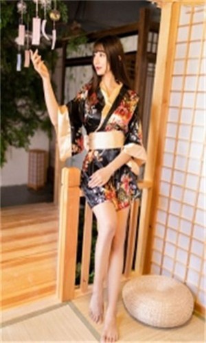 已满十八从此进入伊犁园中字版下载v1.1