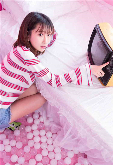 草莓秋葵菠萝丝瓜榴莲幸福宝