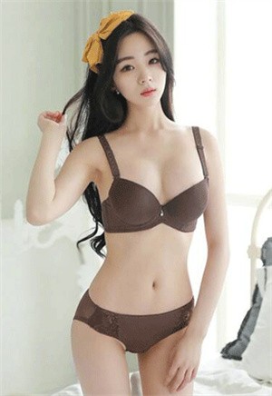 秋葵草莓香蕉鸭脖高清版下载