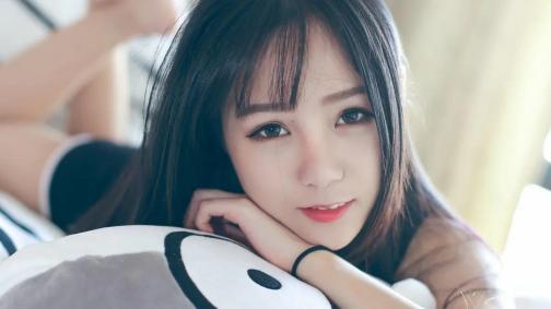 《8888国产精华最好的产品》的观众热评:8888国产,精华产品探秘之路(图1)