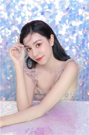 茄子榴莲草莓绿巨人秋葵丝瓜