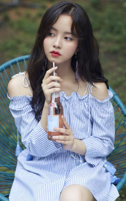 国色天香卡一卡2卡3卡4卡5高清版下载-国色天香卡一卡2卡3卡4卡5无限制观看版v1.0.0