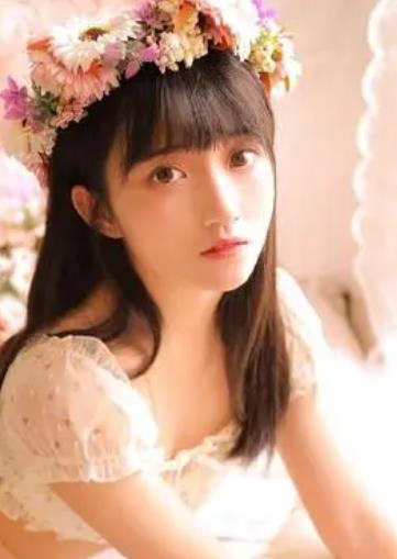 18岁大陆女rapper欢迎你