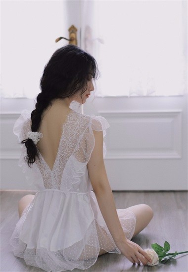 揭秘大自然奇景：探索“又黑又硬的蘑菇头”之谜