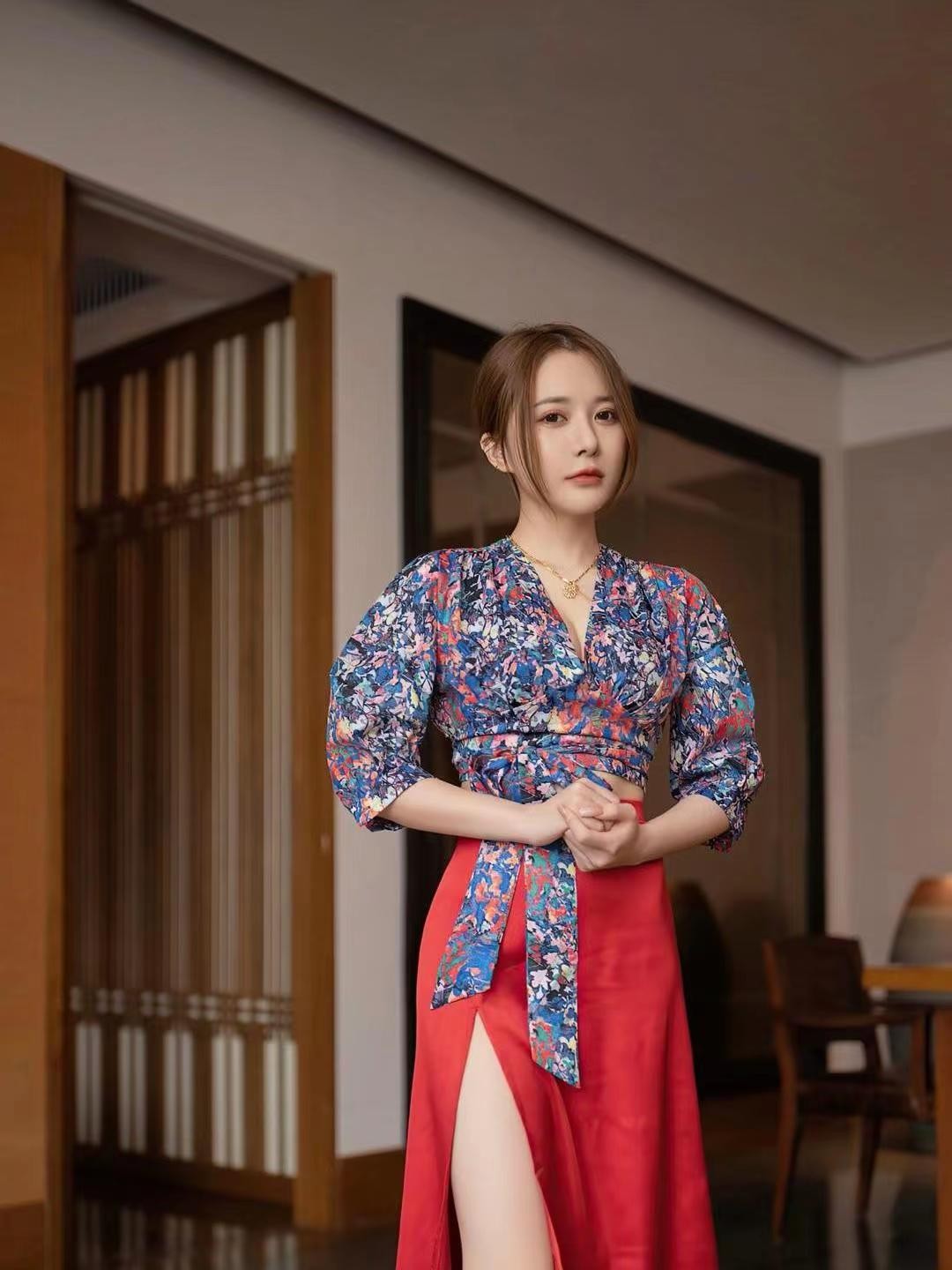 姐妹两人轮流数数姐姐数单数高清版下载-姐妹两人轮流数数姐姐数单数高清版免费下载最新版