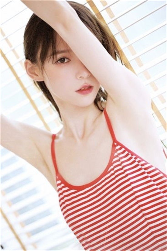 两峰夹小溪地湿又无泥诗完整版下载-两峰夹小溪地湿又无泥诗完整版手游免费下载安装