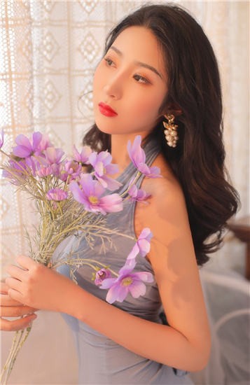 姬小满吃狂铁大季巴下载-姬小满吃狂铁大季巴手游免费下载安装