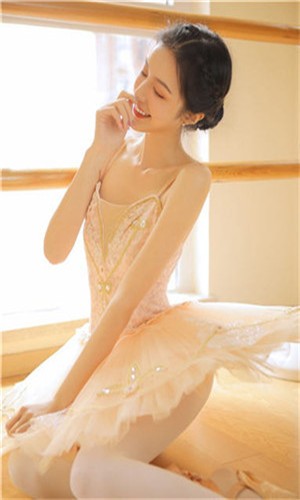 老外玩csgo的妹子app下载-老外玩csgo的妹子免费下载安装官方中文版