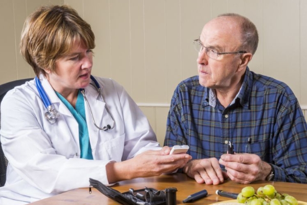 2025年血糖仪准确率排名前十的有哪些（测血糖仪哪个牌子最精准）？别让“血糖仪”变成“血压仪”，选对才是硬道理！