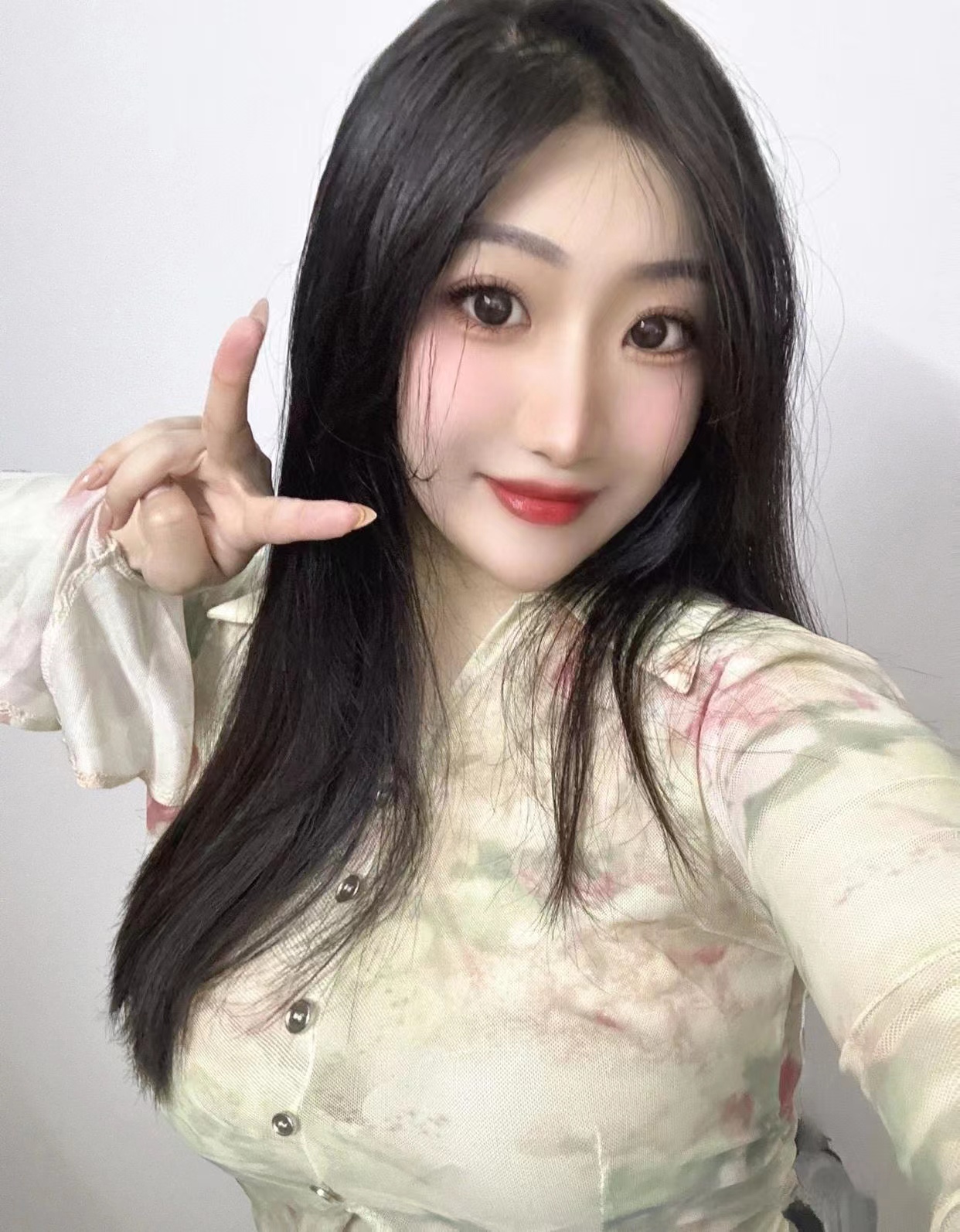 绿巨人黄瓜香蕉草莓秋葵丝瓜绿巨人app优享版下载-绿巨人黄瓜香蕉草莓秋葵丝瓜绿巨人app优享版 v9.6.26