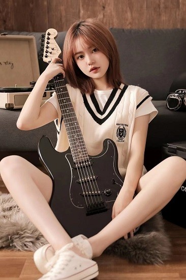 小猪草莓丝瓜深夜释放自己下载-小猪草莓丝瓜深夜释放自己 V1.0.25