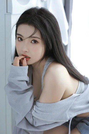 小猪草莓丝瓜深夜释放自己未满下载-小猪草莓丝瓜深夜释放自己未满 V1.03.46