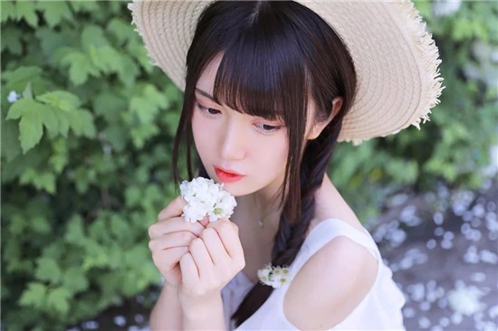 Zoom与人性Zoom2：数字交流模拟游戏的深度攻略