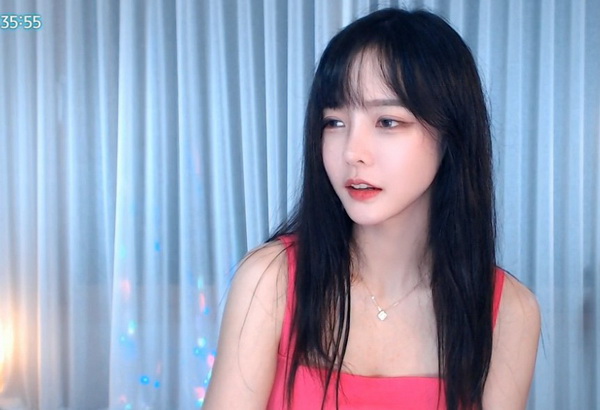 yy一二三四频道操作简单，网友：全是精品