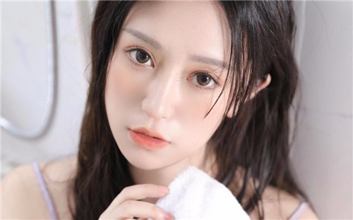 被夹在中间当磨心最后会怎样下载-被夹在中间当磨心最后会怎样手游免费下载安装