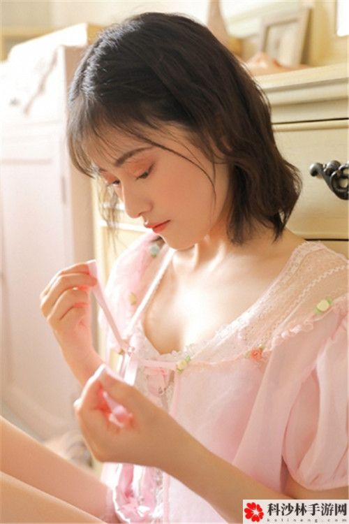 少女たちよ在线观看动漫游戏网红白狼为点赞，使其直上热搜