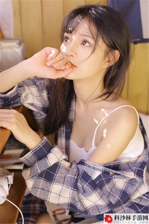 PANSY中老年妈妈：独特的美丽花园守护者