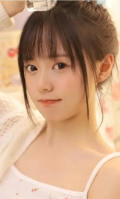 两瓣红莲今夜开一池碧水盼君浴下载-两瓣红莲今夜开一池碧水盼君浴手游免费下载安装